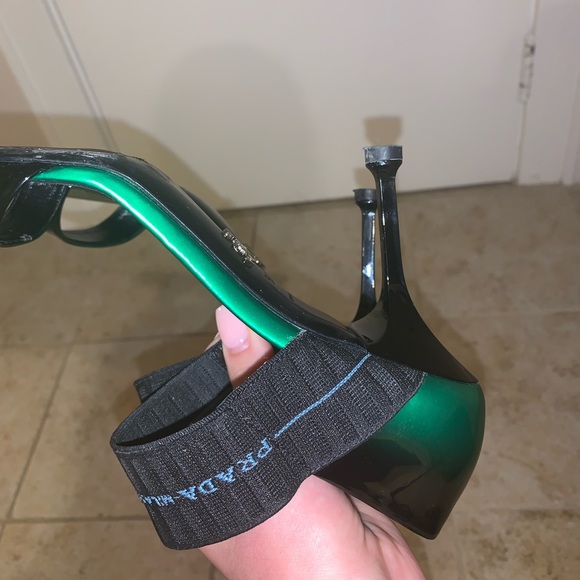 Prada heels - Picture 8 of 8